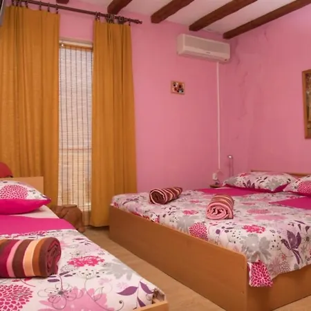 In With Sea View, Terrace, Air Conditioning, Wi-fi * تْسْغيكفانِتْسا