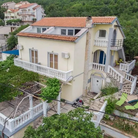 In With Sea View, Terrace, Air Conditioning, Wi-fi *